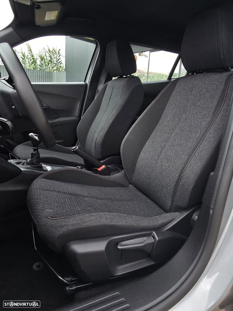 Peugeot 2008 1.2 PureTech Style - 11