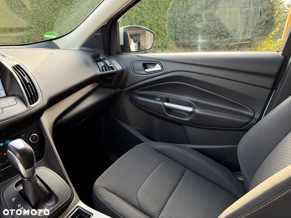 Ford Kuga 2.0 TDCi 4x4 Titanium - 36