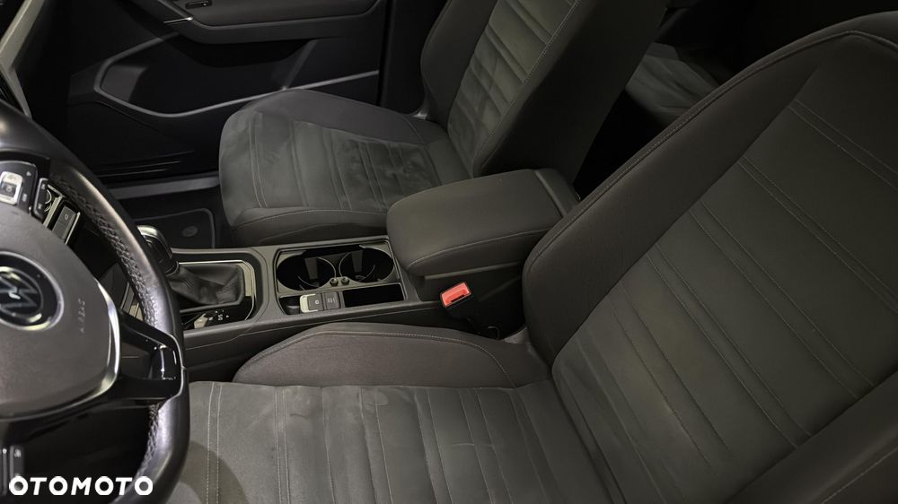 Volkswagen Touran 2.0 TDI BMT Highline DSG - 12