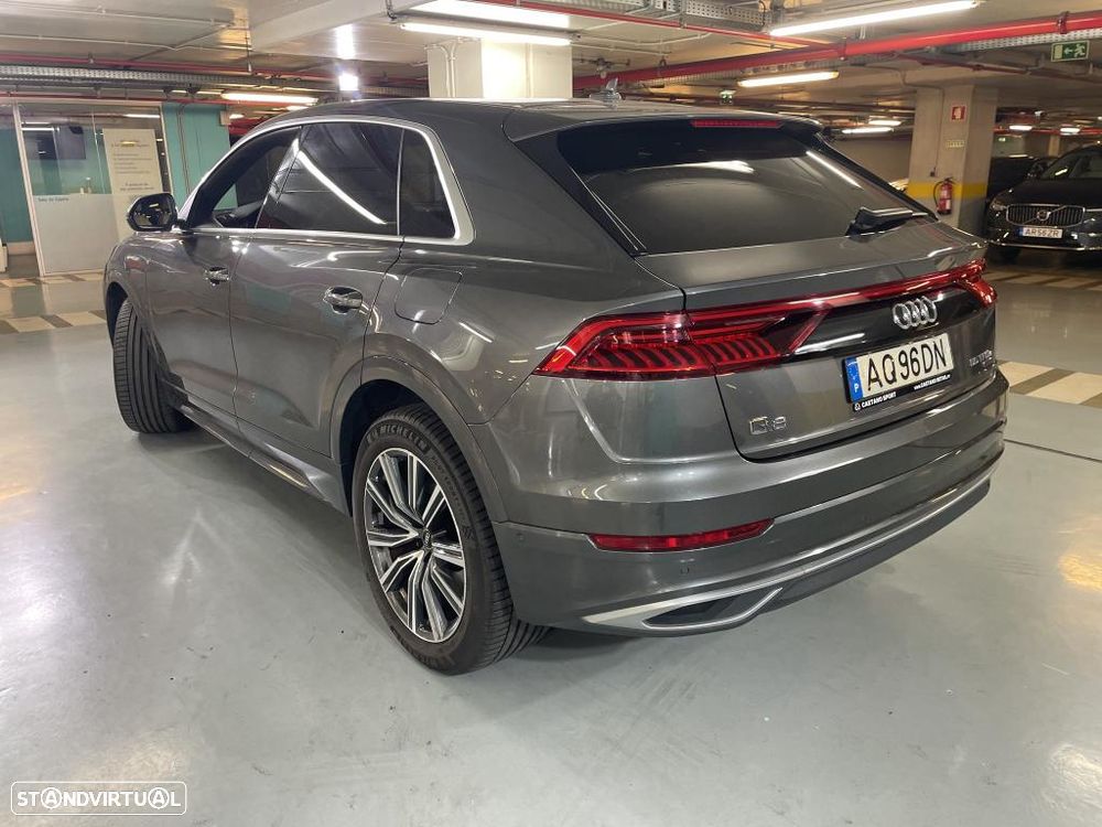 Audi Q8 55 TFSIe quattro Tiptronic - 3