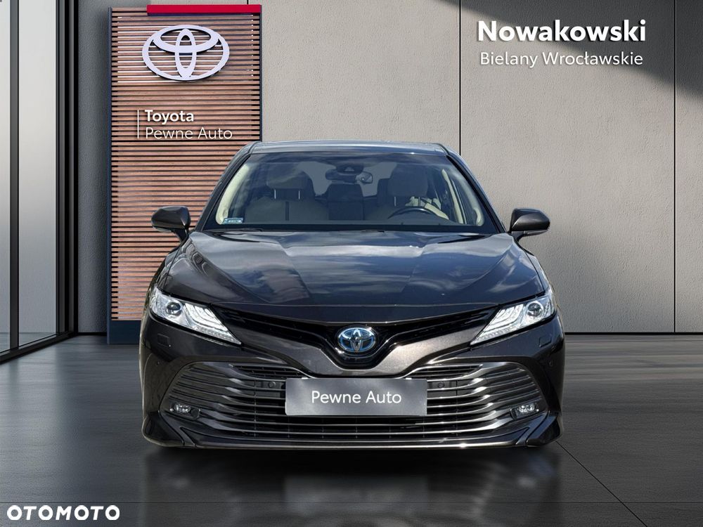 Toyota Camry 2.5 Hybrid Executive CVT - 8