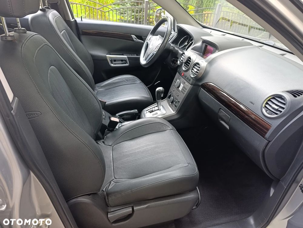 Opel Antara 3.2 V6 4x4 Cosmo - 18