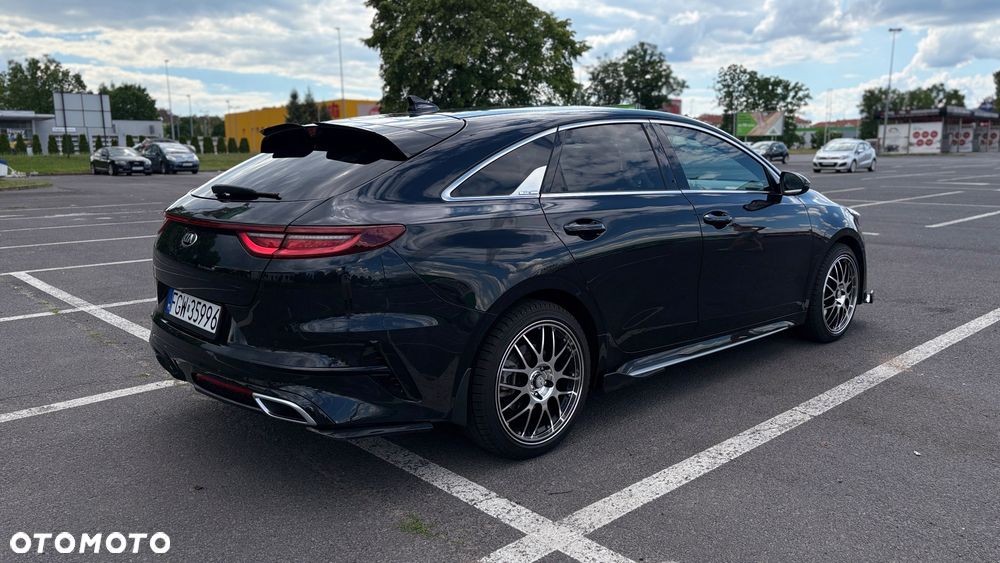 Kia ProCeed - 9