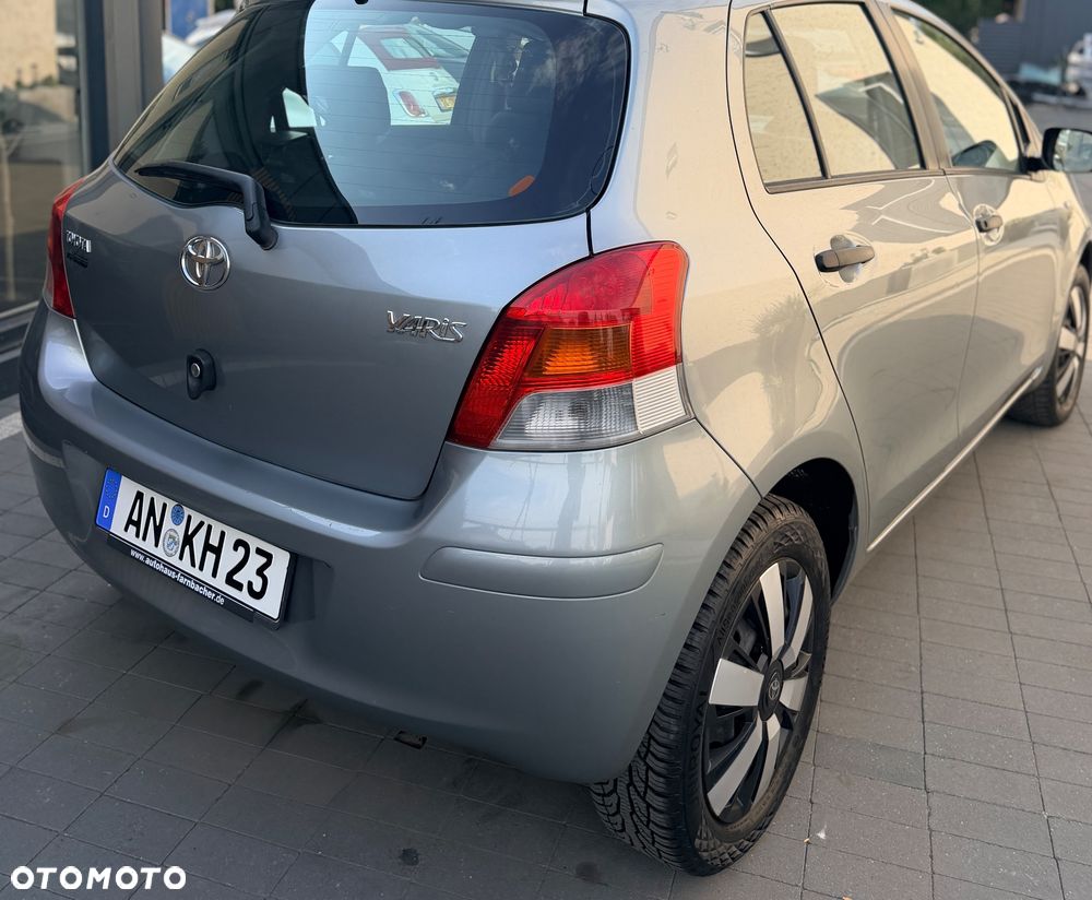 Toyota Yaris 1.0 VVT-i Cool Edition - 24