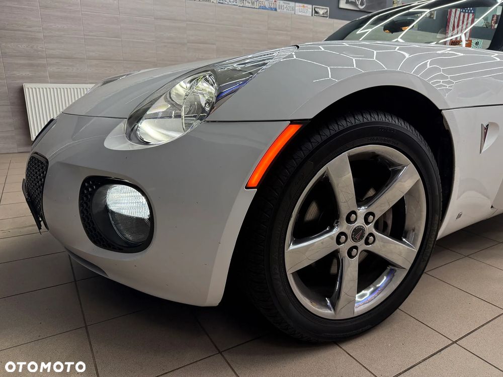 Pontiac Solstice - 5