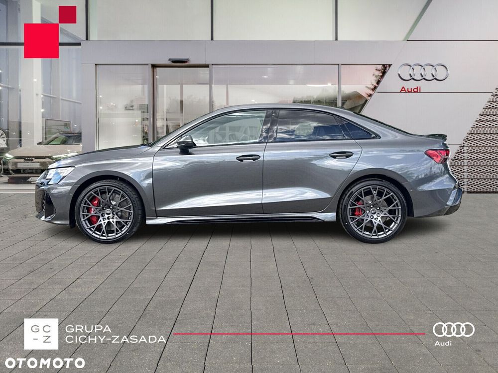 Audi RS3 Limousine - 2