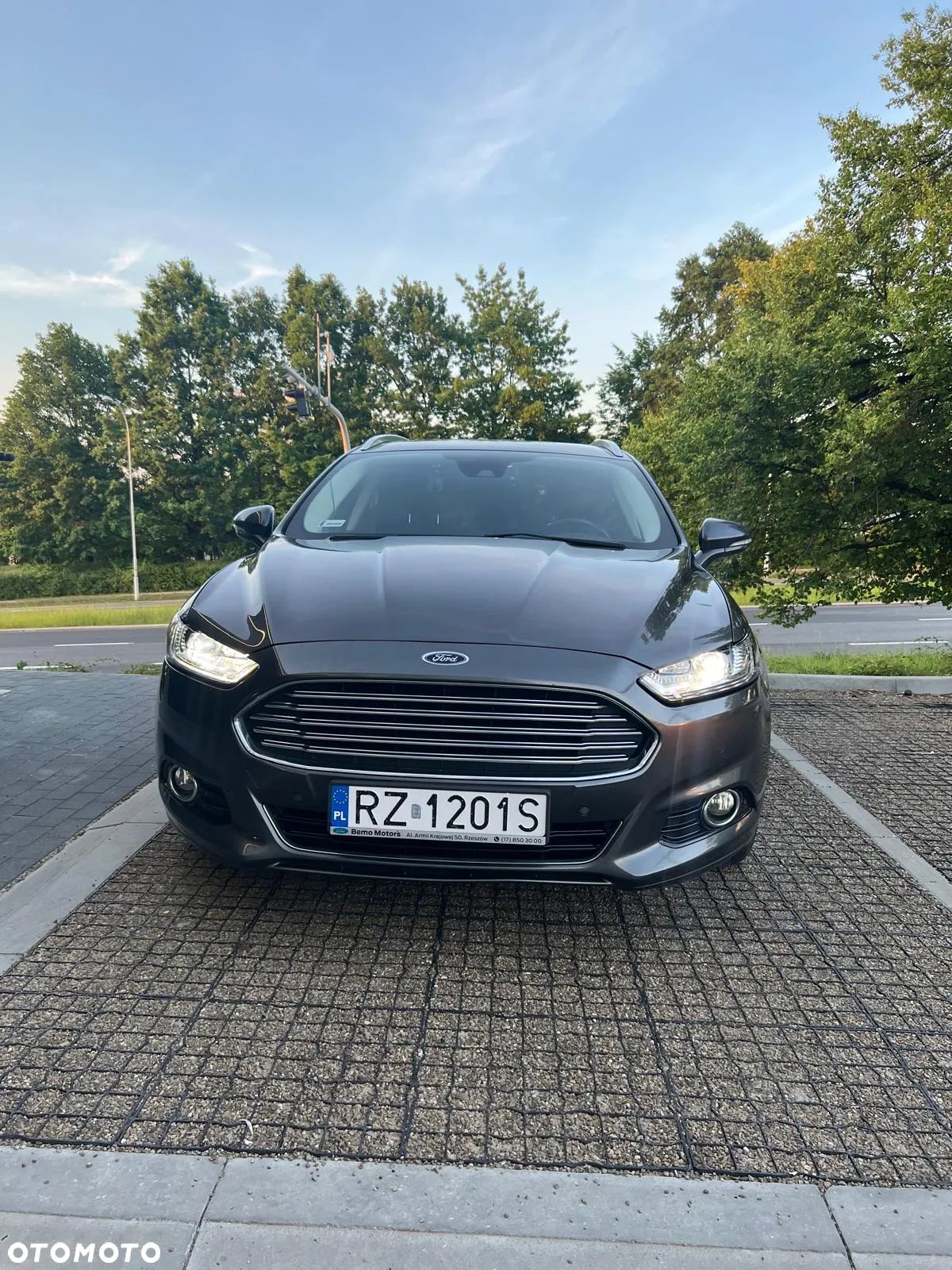 Ford Mondeo 2.0 EcoBoost Titanium - 1