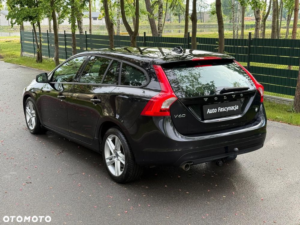 Volvo V60 D4 Geartronic Edition - 6