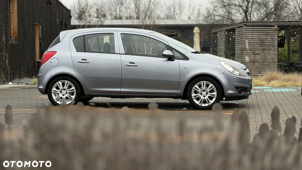 Opel Corsa - 2
