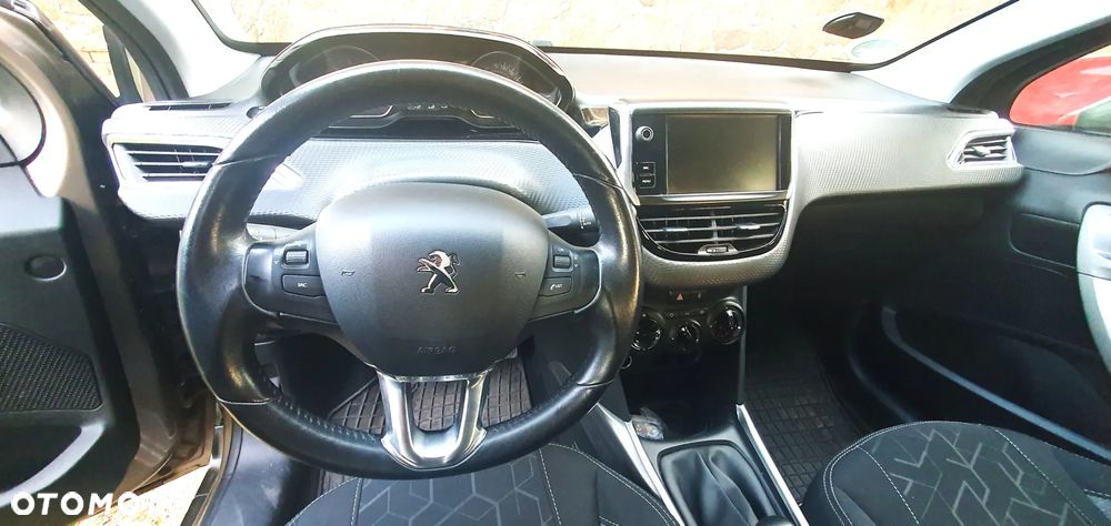 Peugeot 2008 PureTech 110 Stop&Start GT-Line Edition - 23