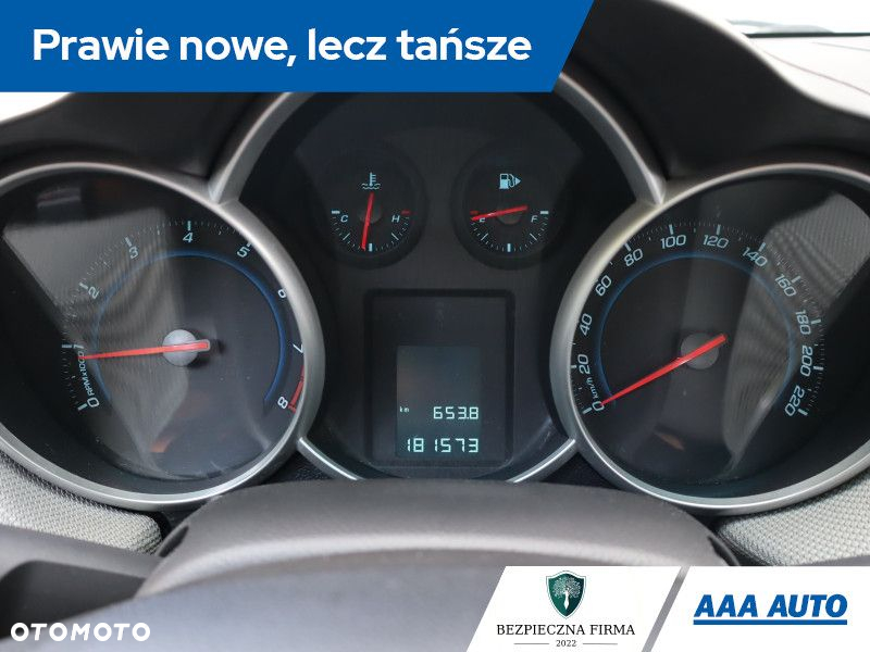 Chevrolet Cruze - 12