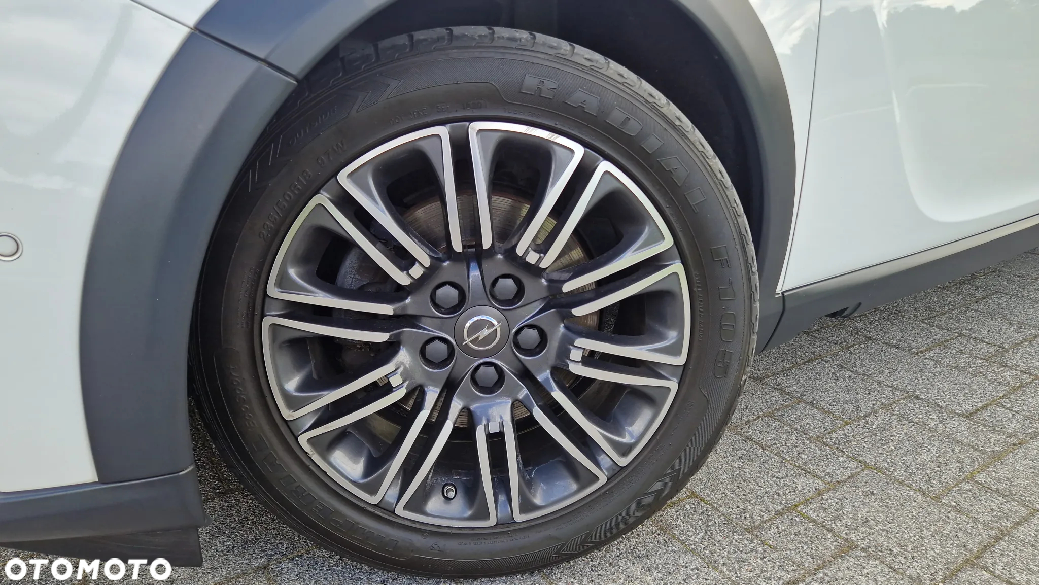 Opel Insignia Country Tourer 2.0 Diesel 4x4 Exclusive - 36