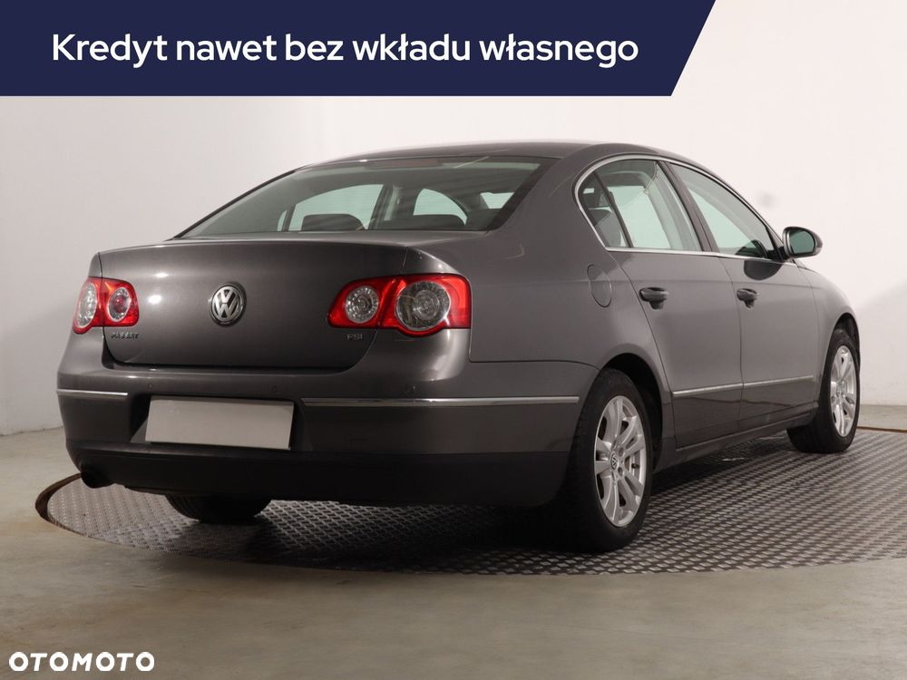 Volkswagen Passat - 7
