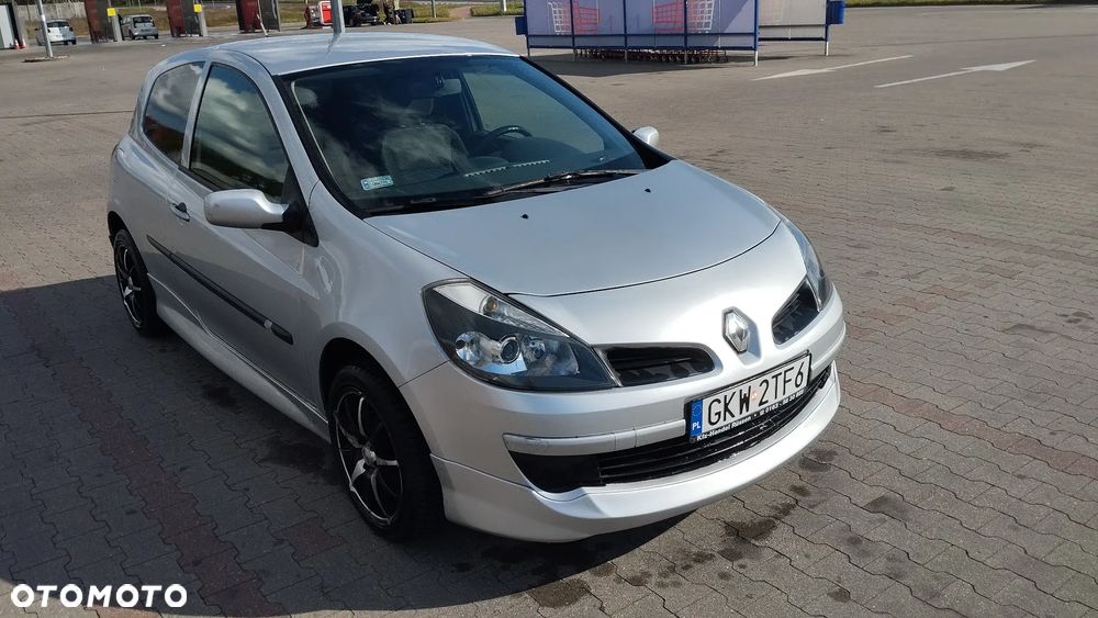 Renault Clio - 1