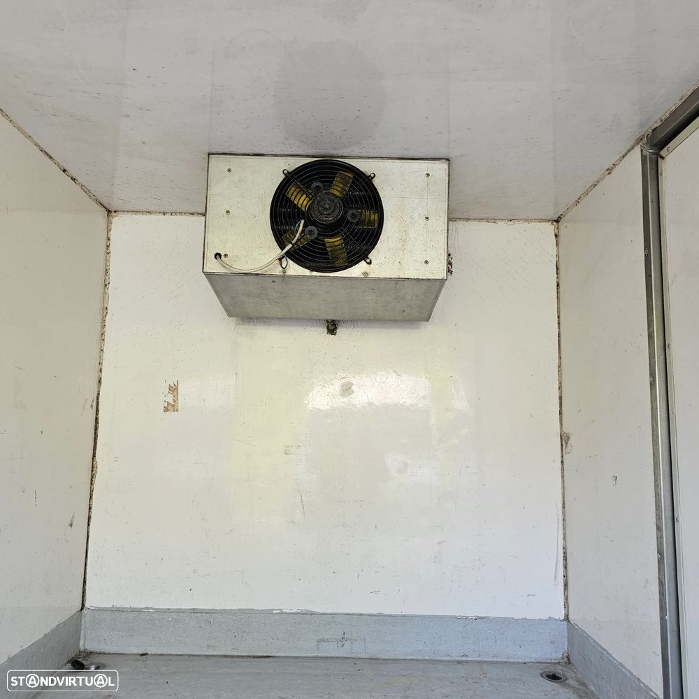 Toyota Hilux FRIGORÍFICA - 42