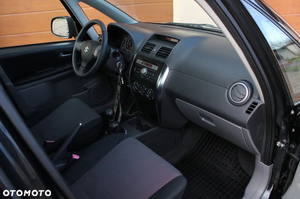 Suzuki SX4 1.9 DDiS 4WD GS / Premium - 10