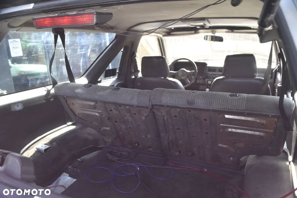 Nissan Terrano - 11