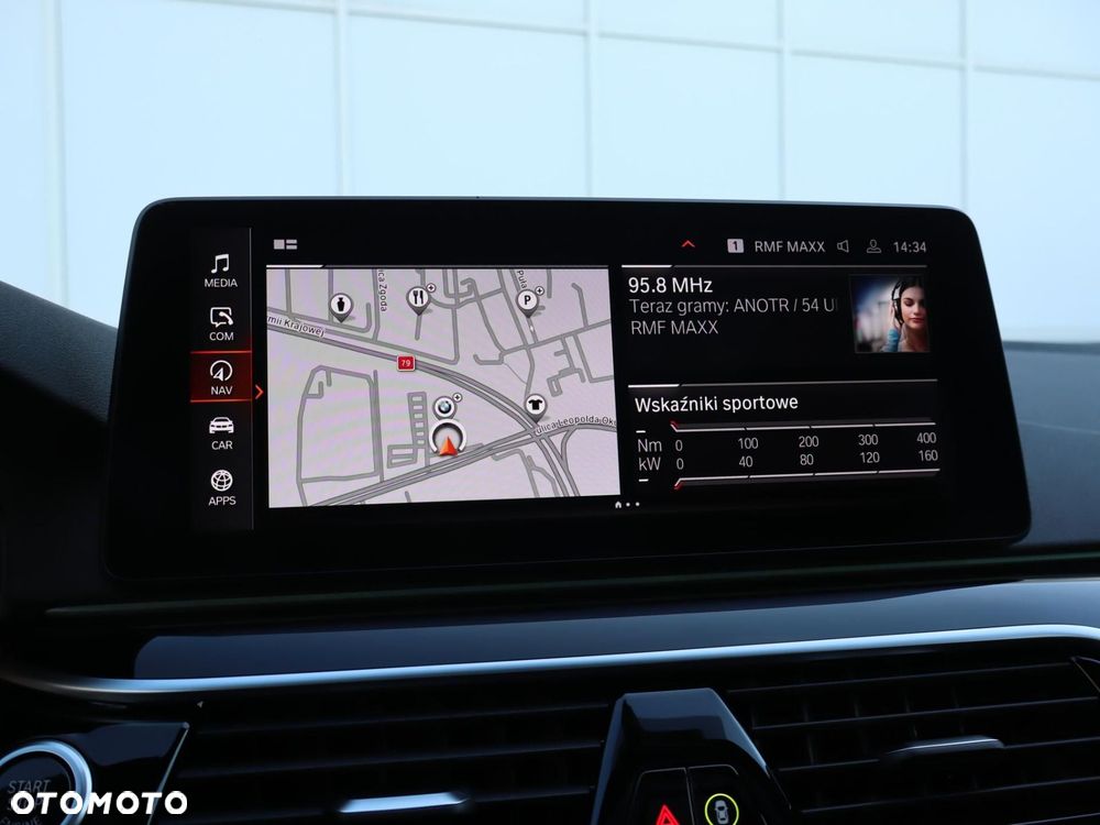 BMW Seria 5 520d xDrive mHEV - 19