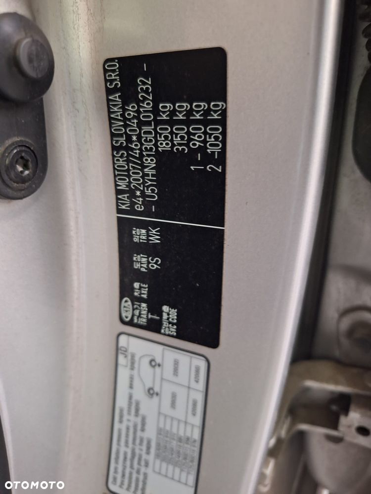 Kia Ceed 1.6 GDI L DCT - 32