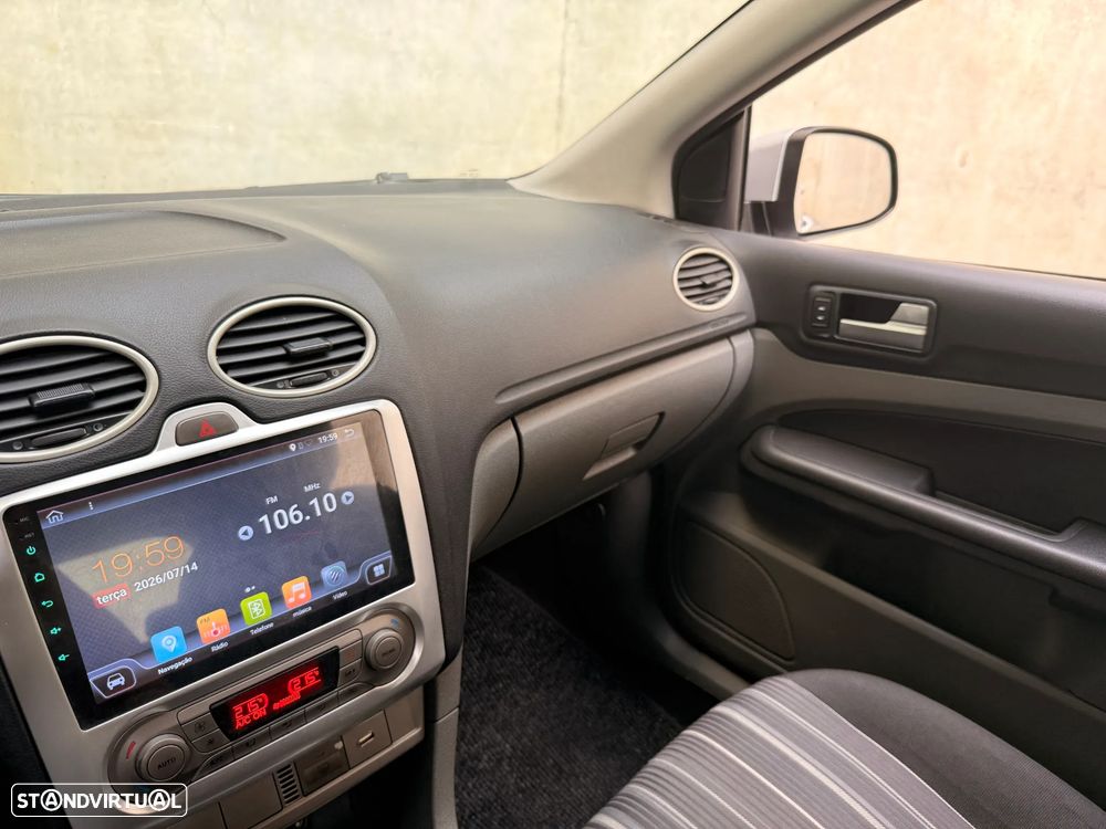 Ford Focus 1.6 Trend - 20