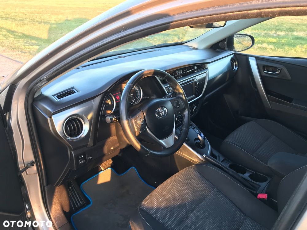 Toyota Auris - 9