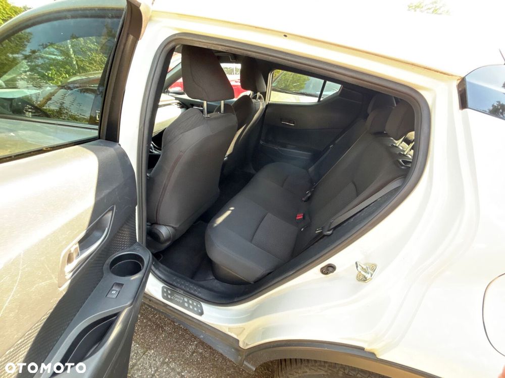 Toyota C-HR - 31