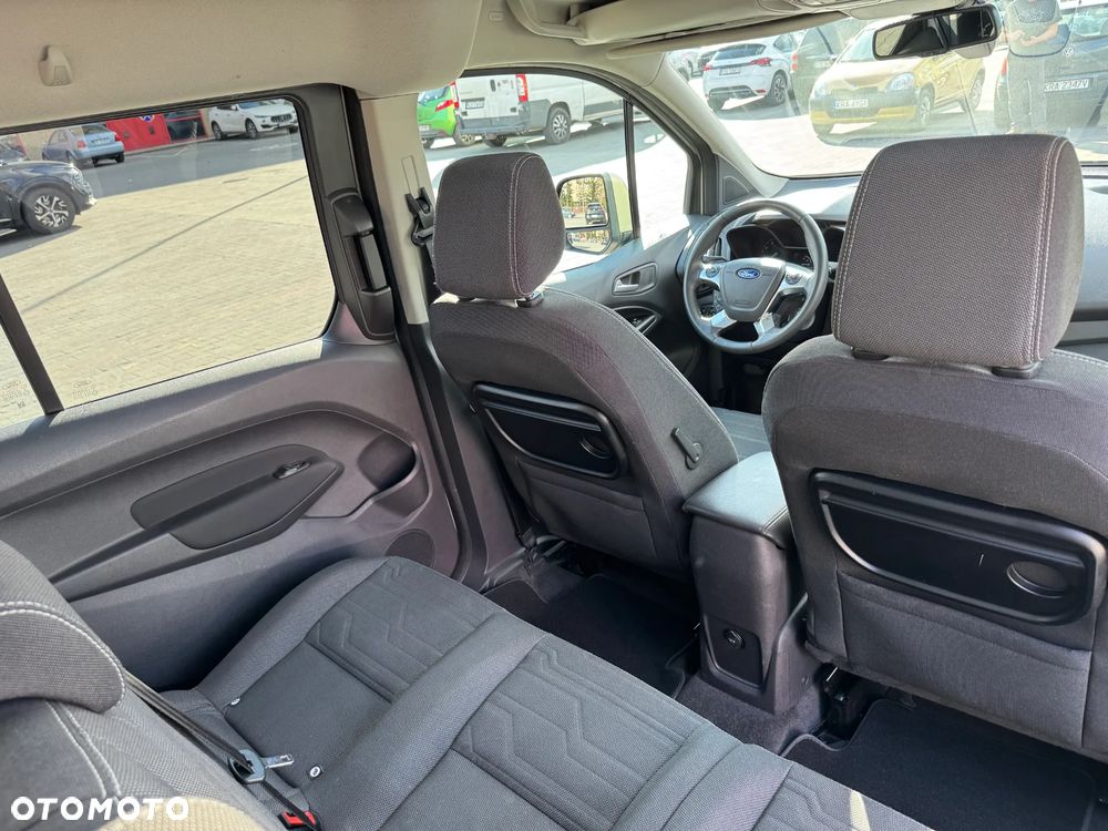 Ford Tourneo Connect - 12