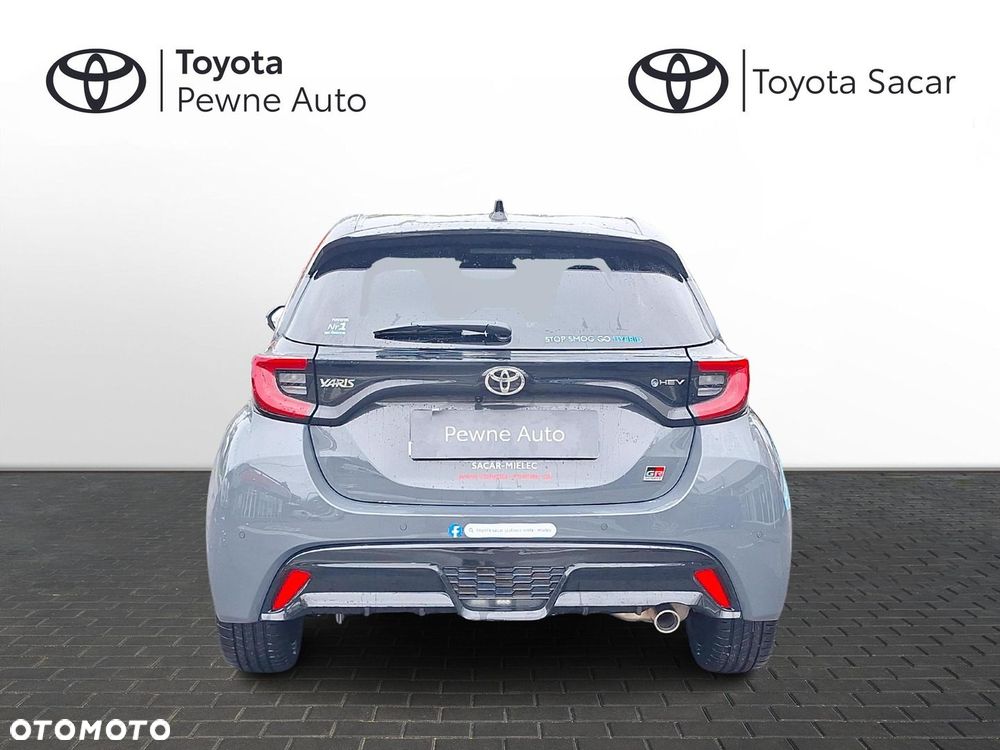 Toyota Yaris - 4