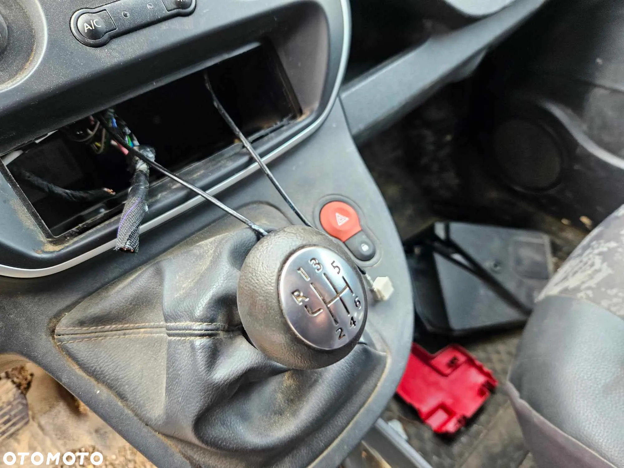 Renault KANGOO 1.5 DCI  2021 ROK - 11