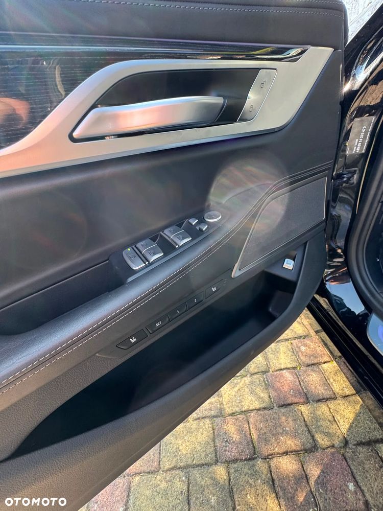 BMW Seria 7 - 14