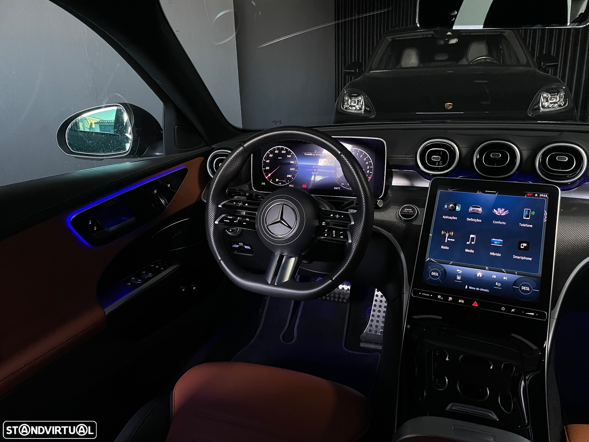 Mercedes-Benz C 300 e AMG Line - 22