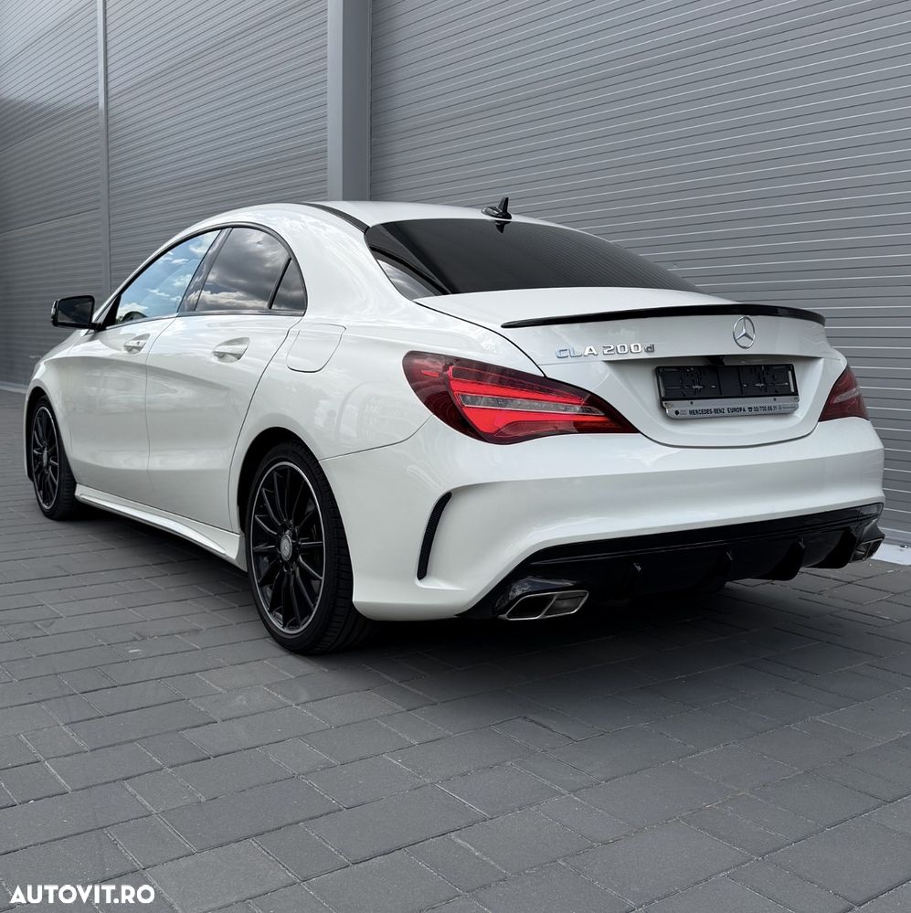 Mercedes-Benz CLA 200 - 8