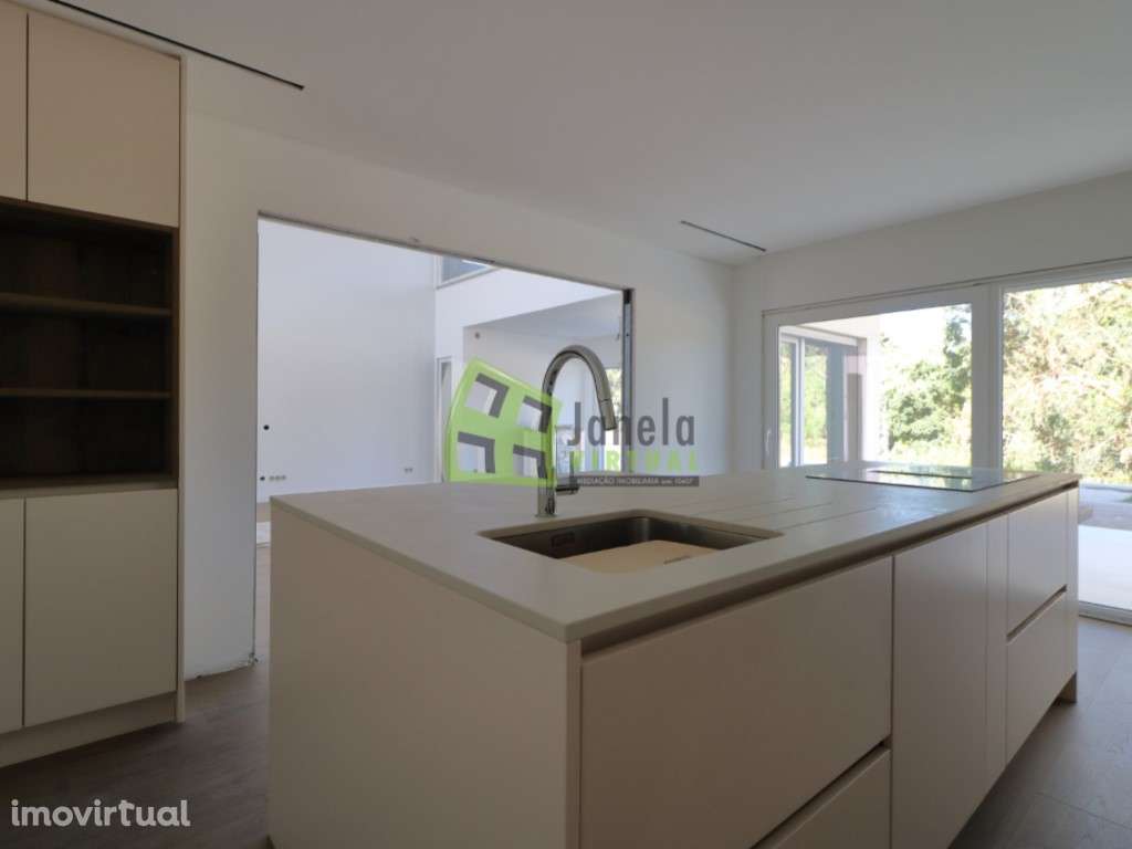 Moradia Isolada T3+1 de Luxo em Marisol - Elegância, Conforto e Exc... - Grande imagem: 5/43