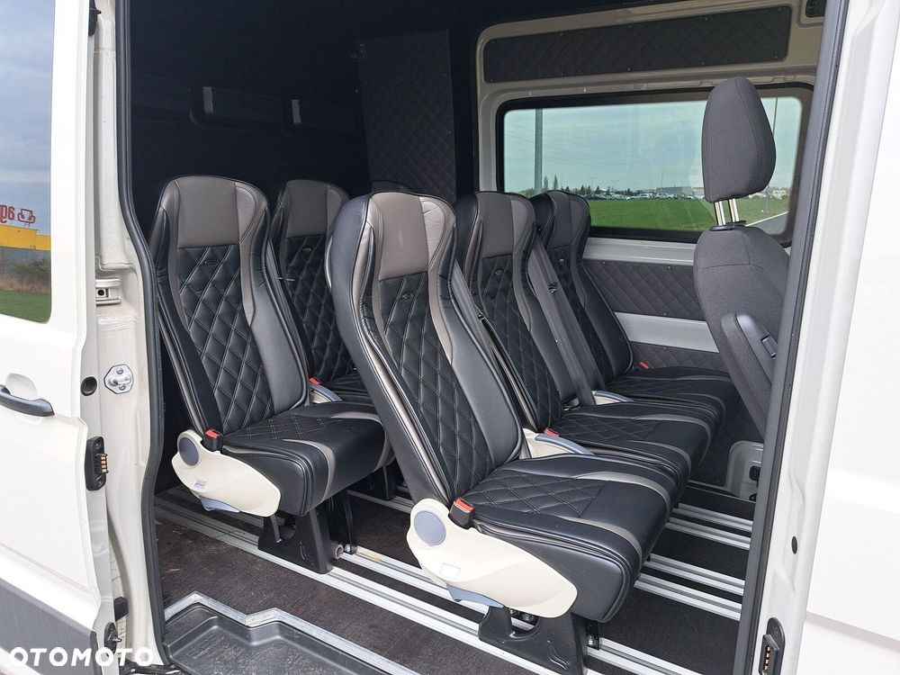 Volkswagen Crafter LIFT zabudowa brygadowa 8 miejsc - 18