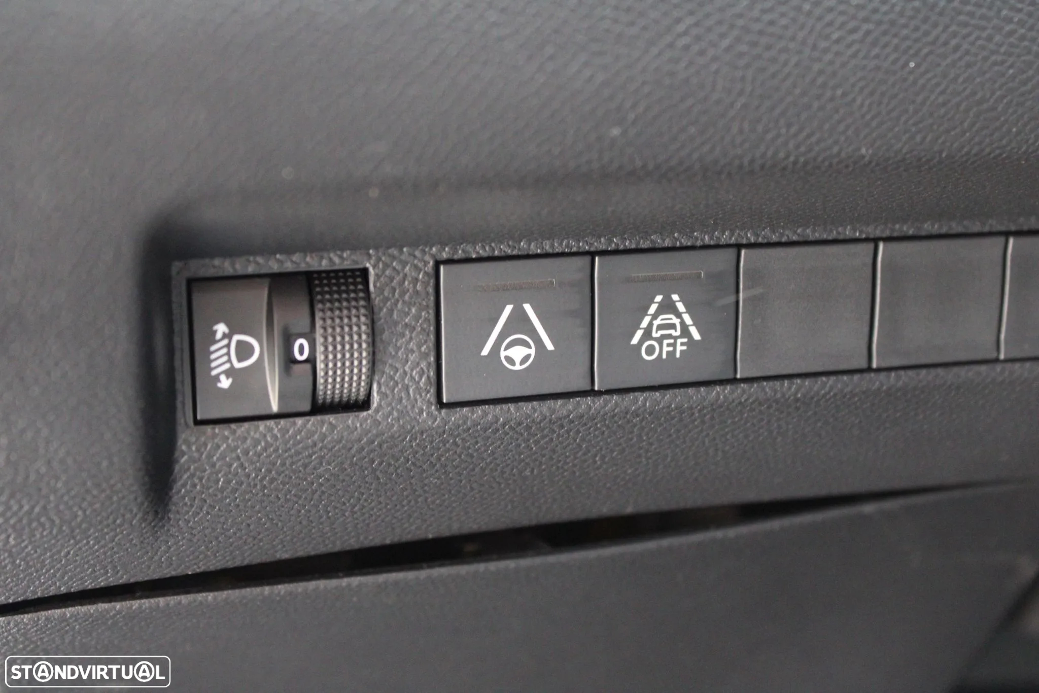 Peugeot e-208 50 kWh Allure Pack - 25
