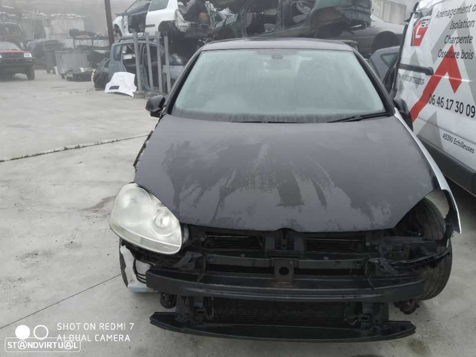 Volkswagen Golf V 2.0 TDI de 2006 - 5