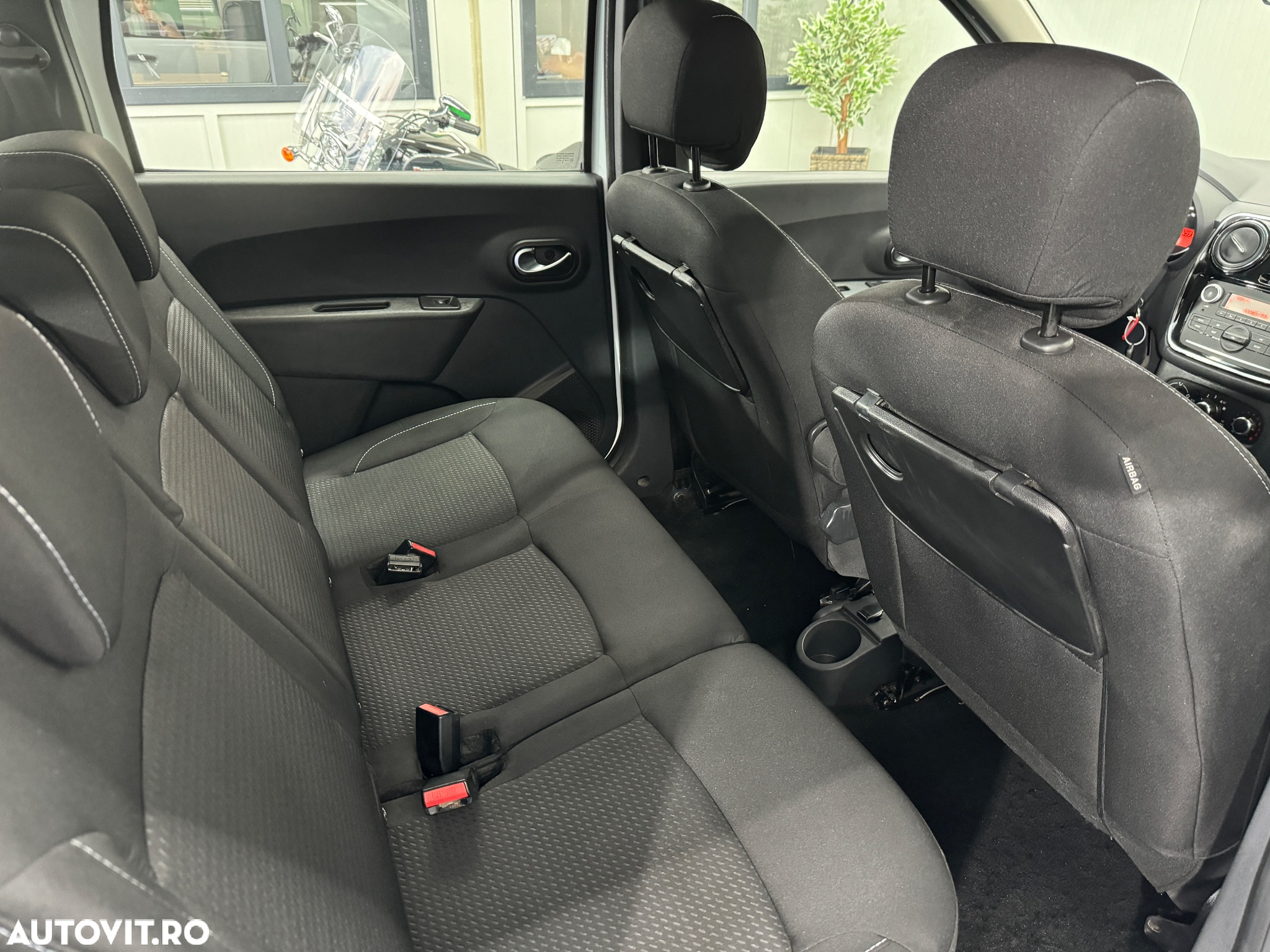 Dacia Lodgy 1.5 Blue dCi SL Techroad - 21