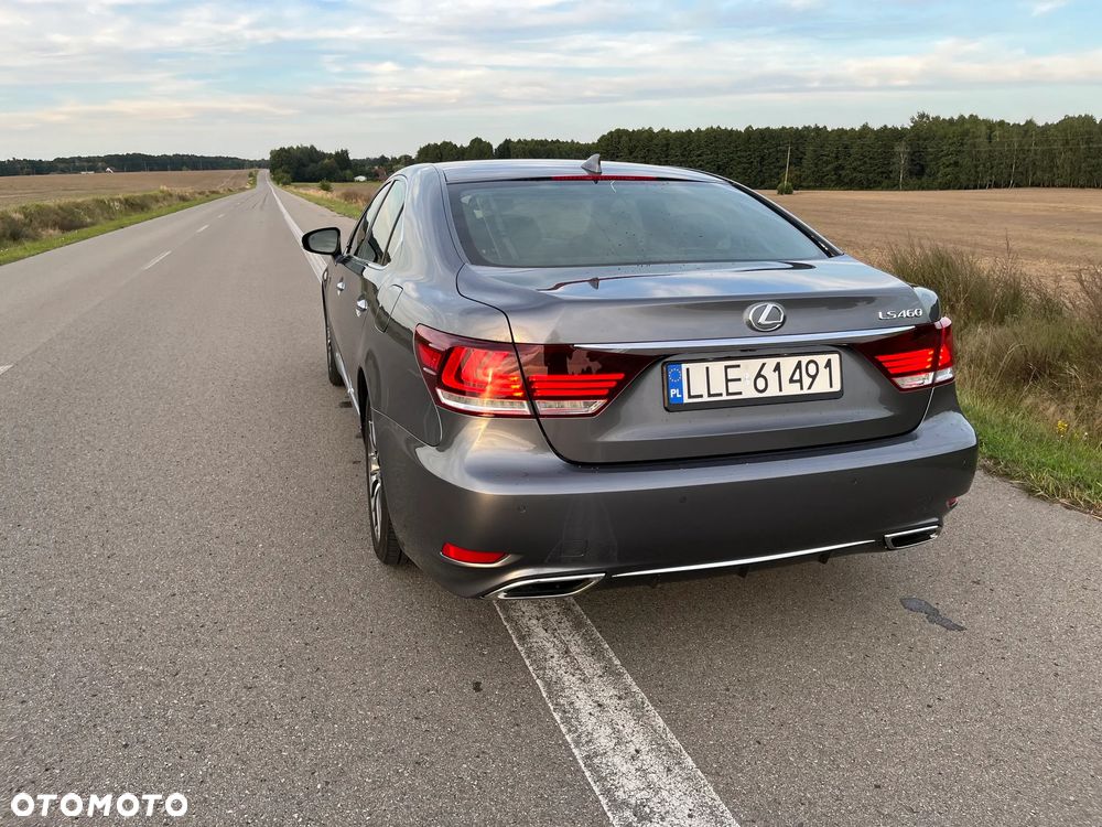 Lexus LS 460 F Sport - 10