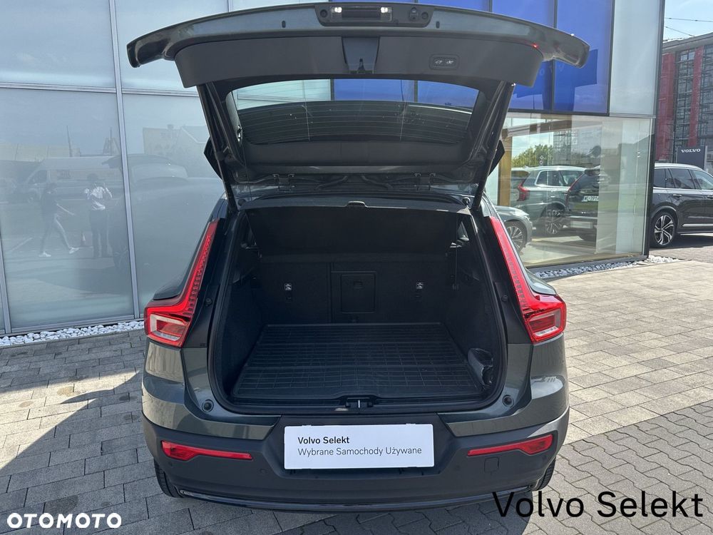 Volvo XC 40 - 33