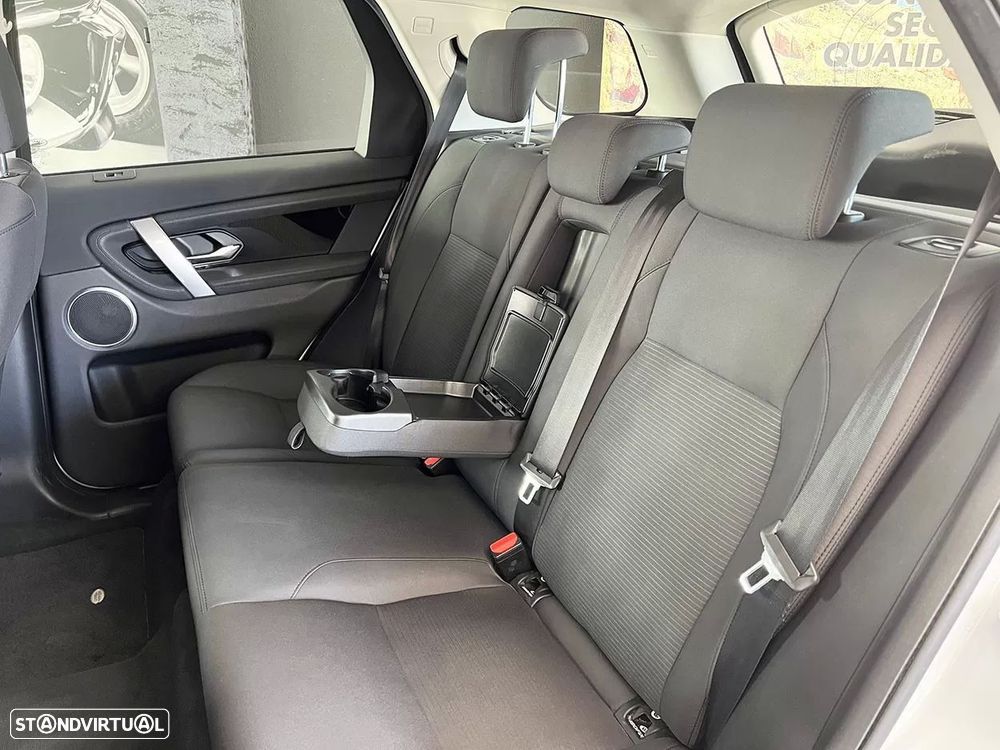 Land Rover Discovery Sport 1.5 I3 P300e AWD S - 25
