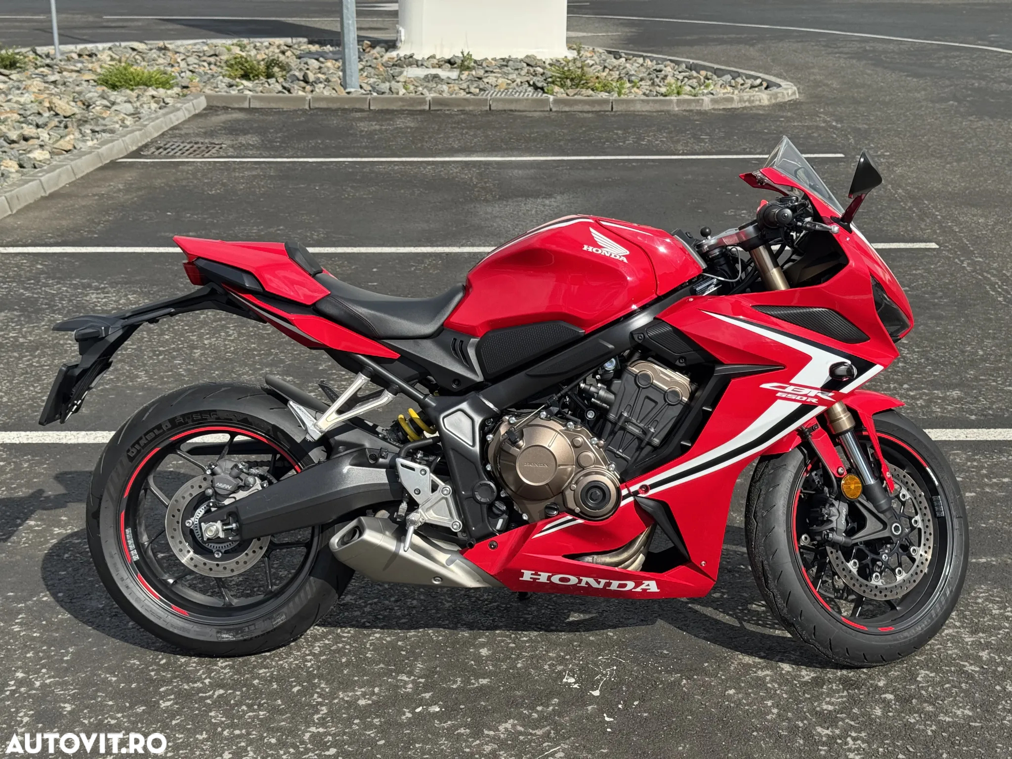 Honda CBR 650R - 3