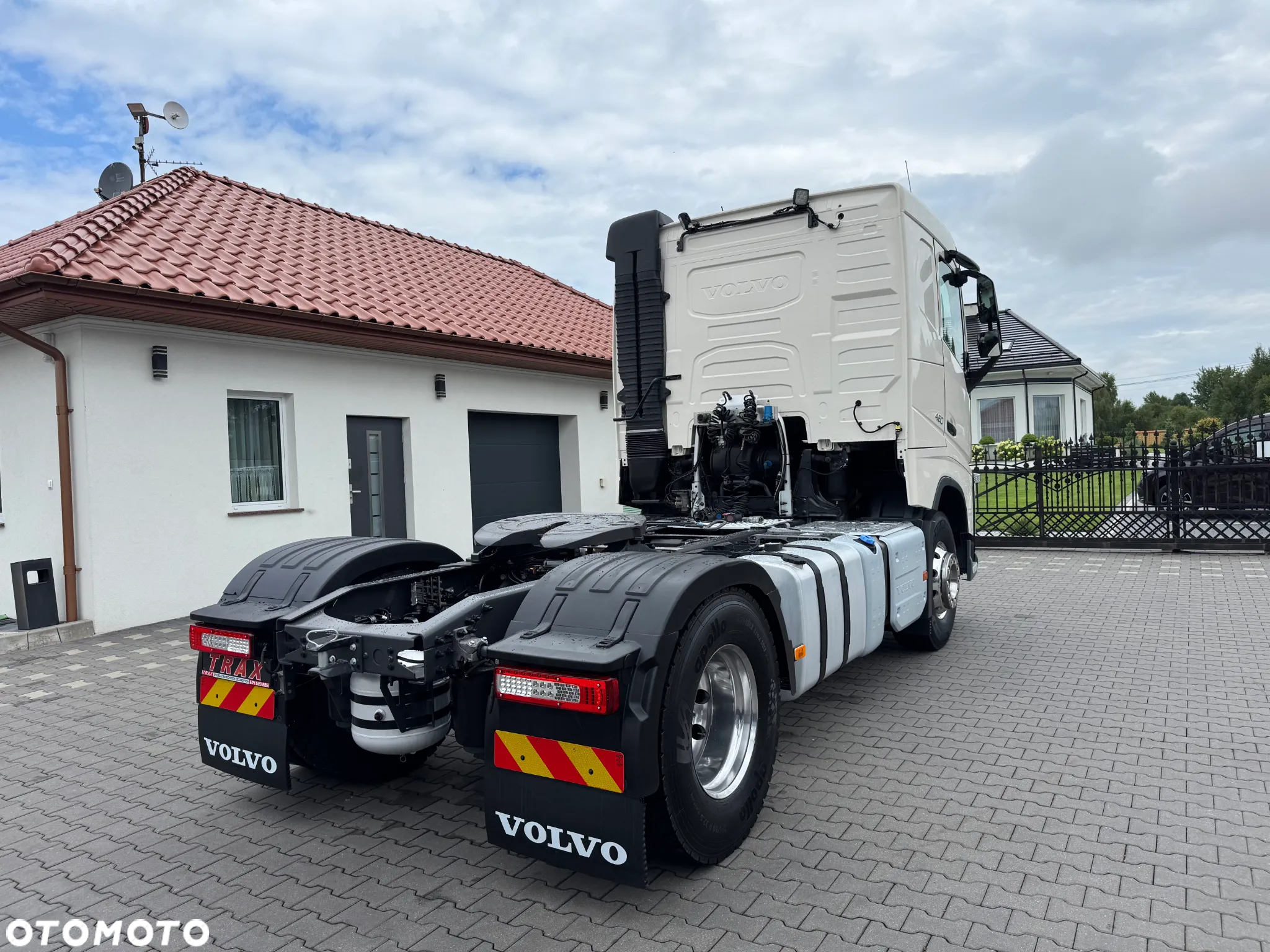 Volvo FH 460, STANDARD, HYDRAULIKA DO WYWROTKI, WYSOKIE ZAWIESZENIE, 2018 ROK Z DE - 4