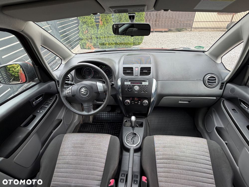 Suzuki SX4 1.6 Premium - 10