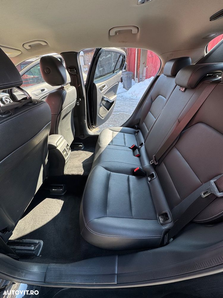 Mercedes-Benz GLA 220 d 4MATIC Aut. - 8