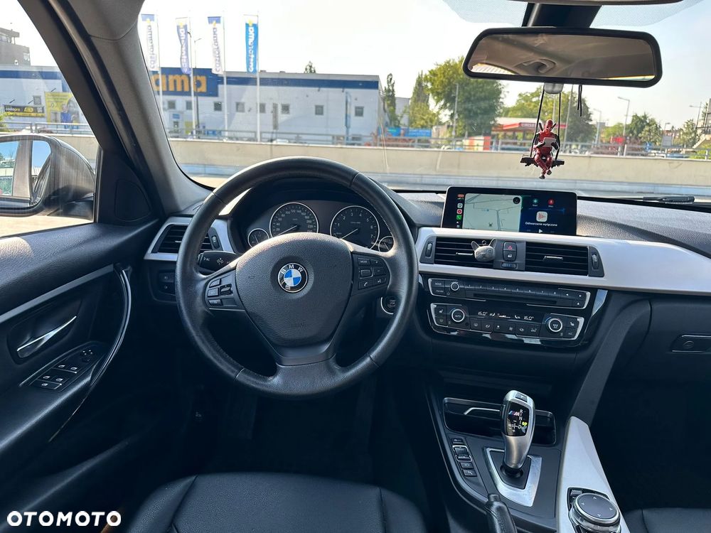BMW Seria 3 320i xDrive Edition Luxury Line Purity - 7