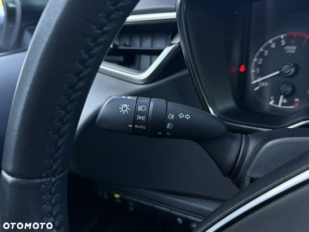 Toyota Corolla 1.8 Hybrid Comfort - 22