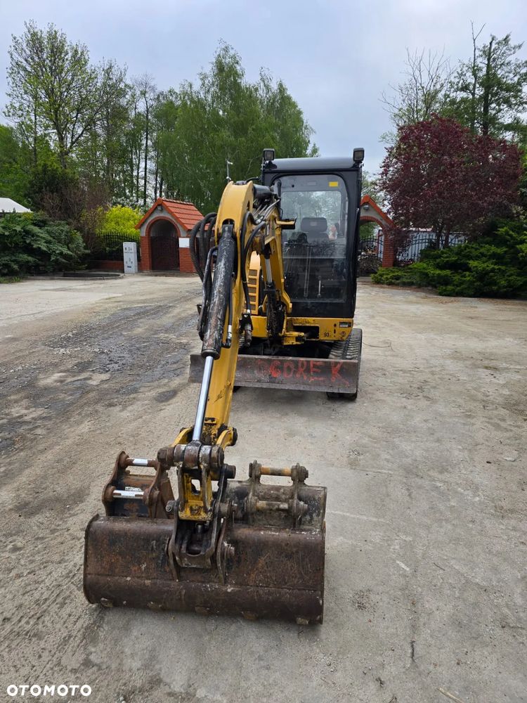 Caterpillar 302.7 - 8
