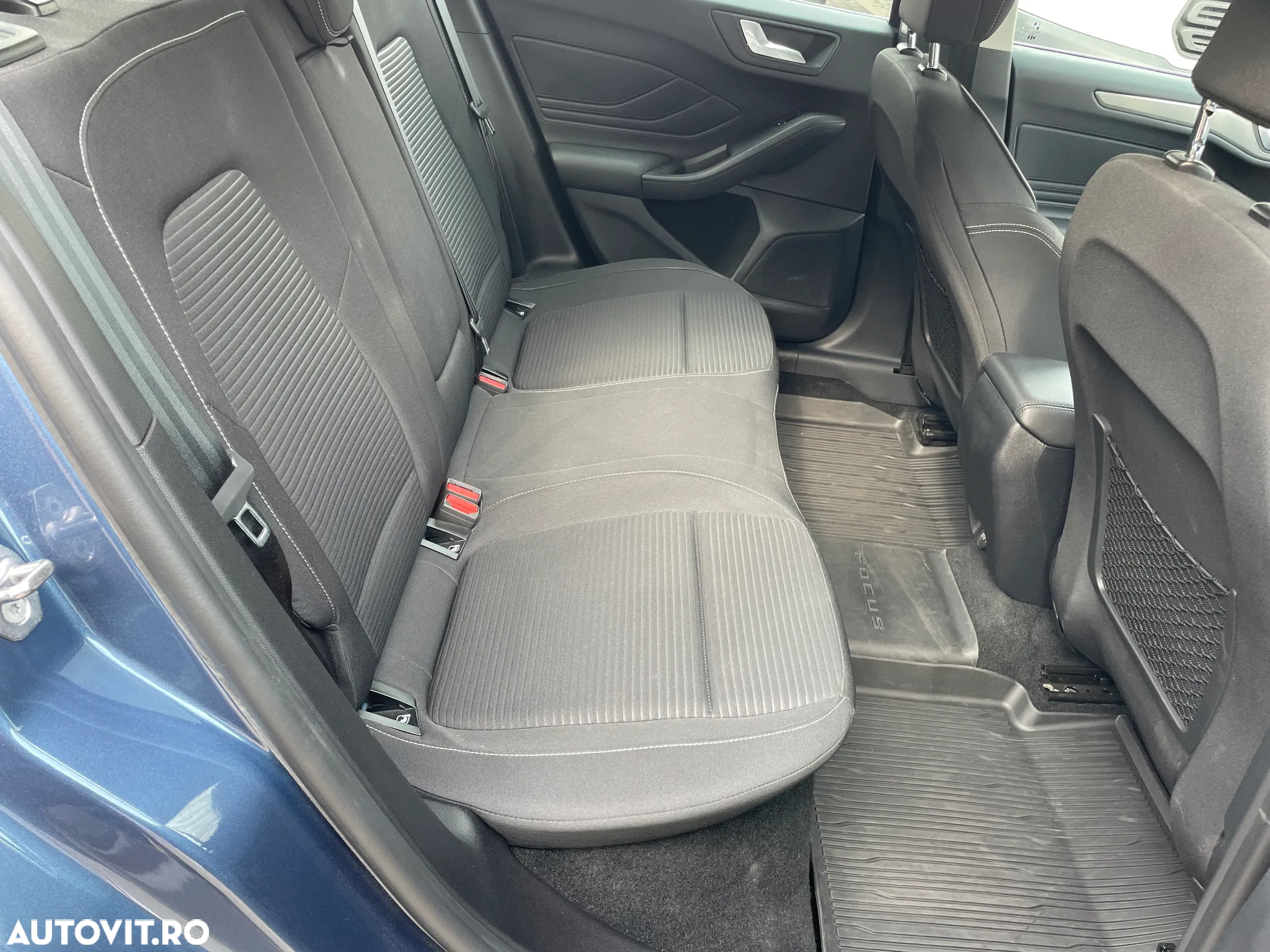 Ford Focus 1.5 Ecoboost Titanium Business - 12