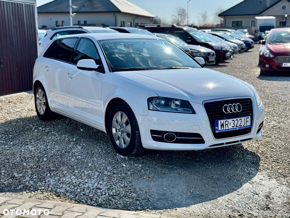 Audi A3 Sportback 1.6 TDI DPF Attraction - 1
