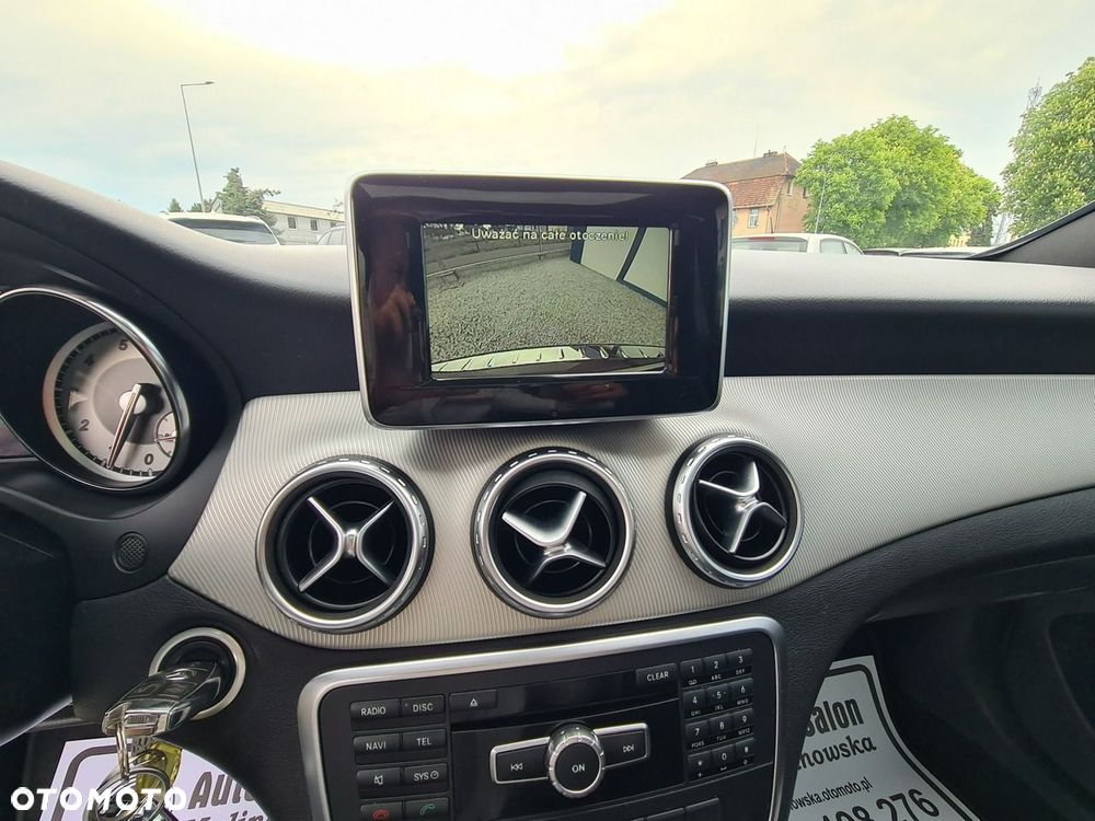 Mercedes-Benz GLA 200 Style - 14